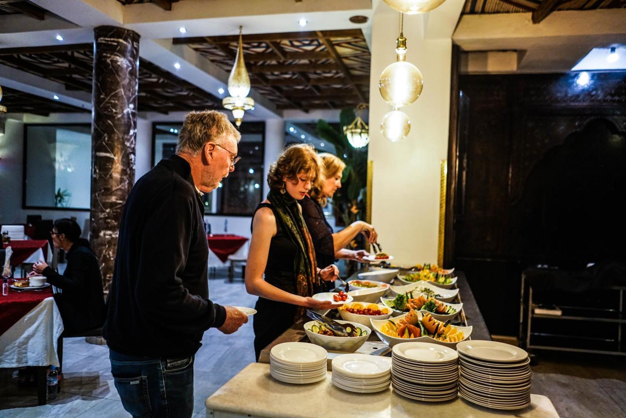 אוארצאצטה Hotel La Perle Du Sud מראה חיצוני תמונה